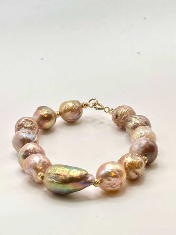 PINK BAROKE PEARLS BRACELET