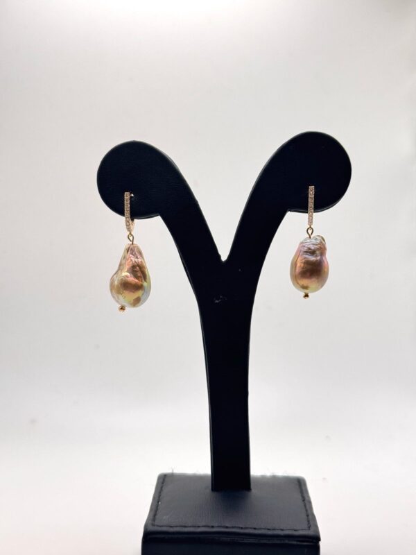 Baroke Pearl Earrings